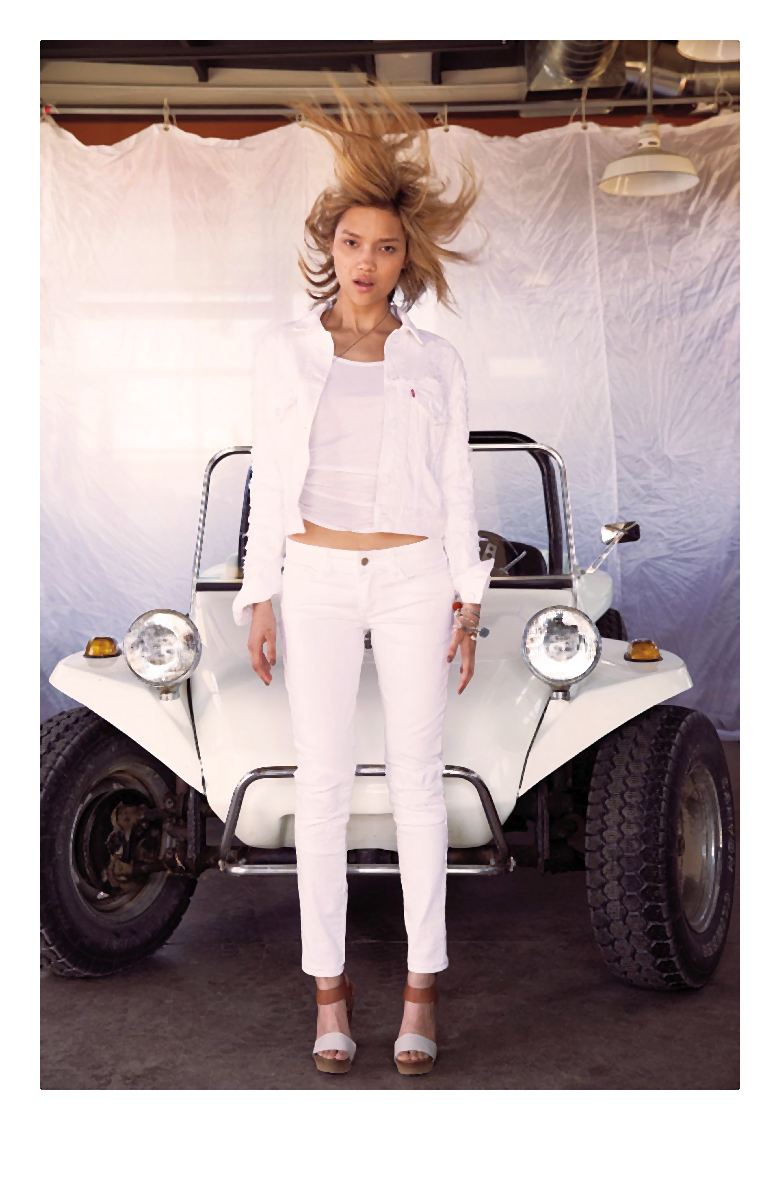 Levi's 23-008-2014-05-22 _ 00_32_36-80
