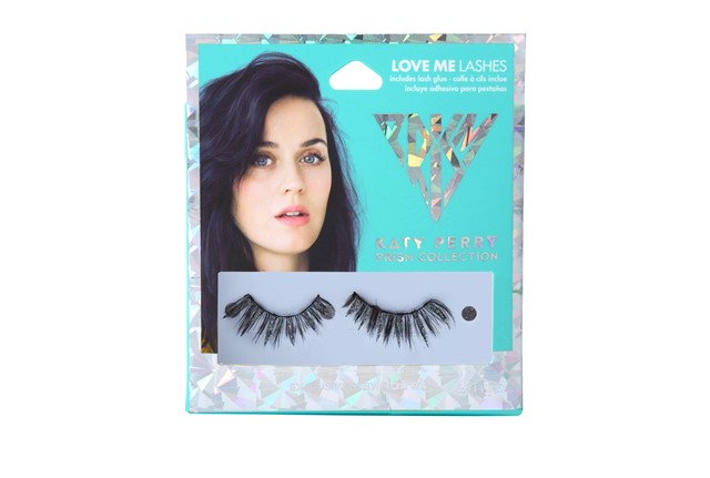 Katy Perry Holiday Lashes 9,99EUR 8.00GBP 16,90CHF 39,90PLN