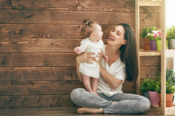 Jak w naturalny sposób pozbyć się rozstępów po ciąży?