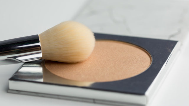4 Puder wegański